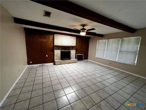 Photo of 1004 Hillyer Street, San Marcos, TX 78666 (MLS # 608100)