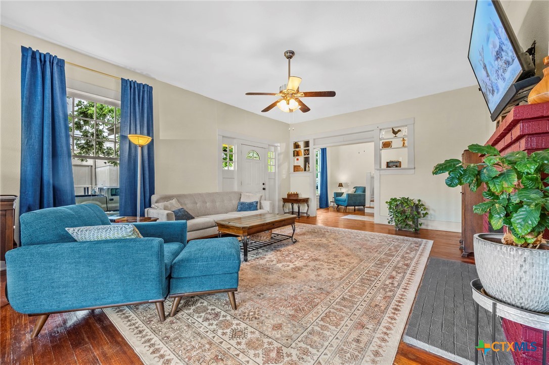 501 N Penelope Street