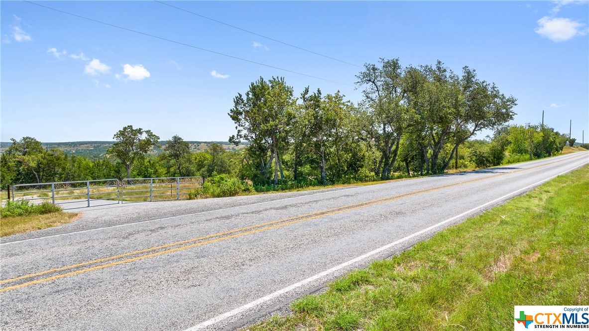 Tract 23 Ranch Road 1623