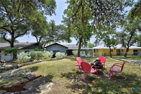 Photo of 284 Lake Forest, Canyon Lake, TX 78133 (MLS # 612381)