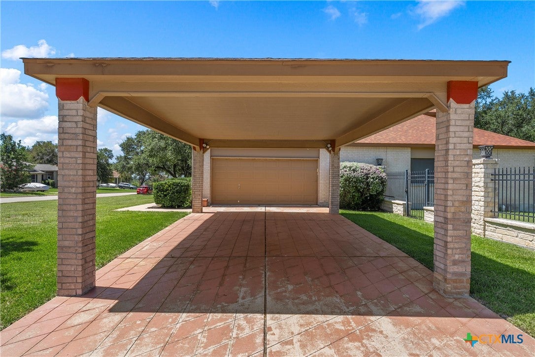 570 Crossland Drive