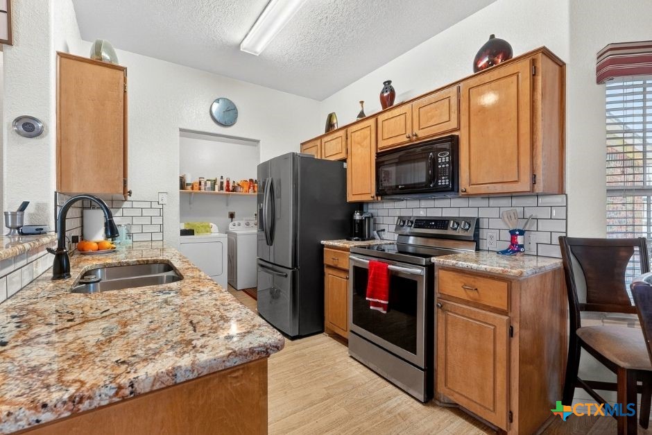 3001 Tom Lockett Drive