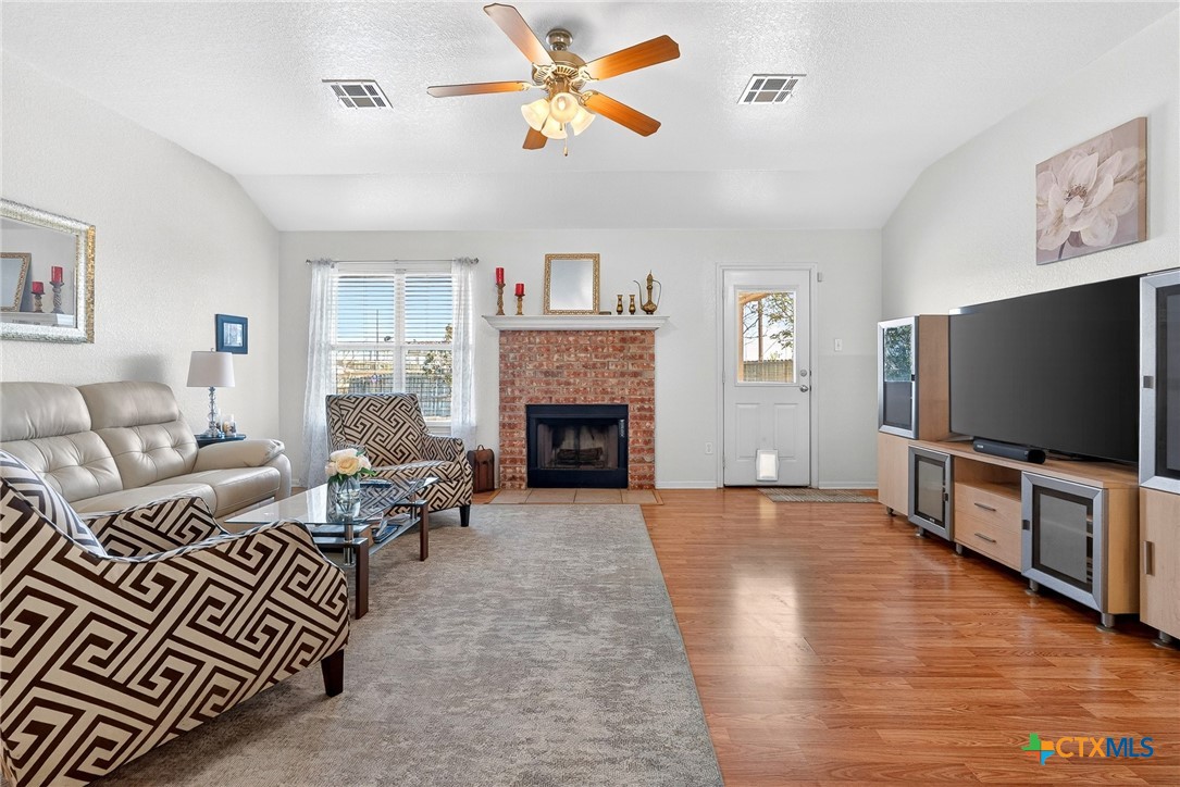 3001 Tom Lockett Drive