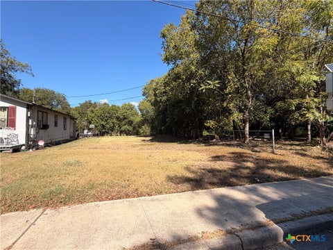 Photo of 812 Gravel Street, San Marcos, TX 78666 (MLS # 626000)
