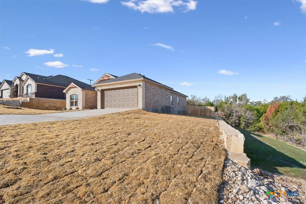 Photo of 7801 Platinum Drive, Killeen, TX 76542 (MLS # 628109)