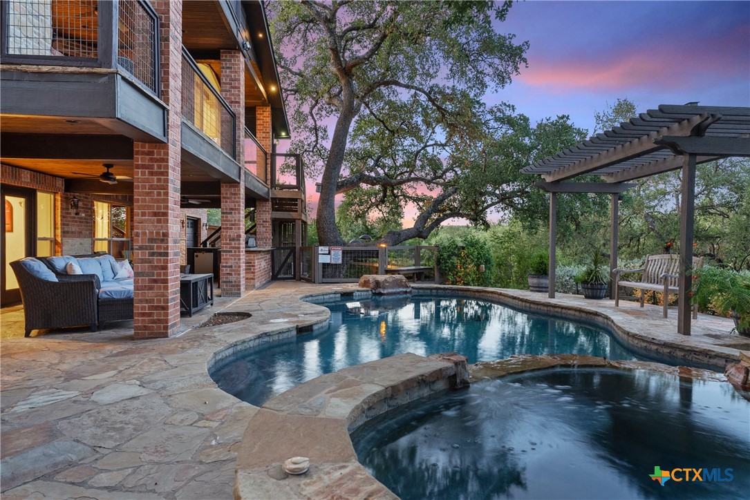 259 Oak Hideaway Drive