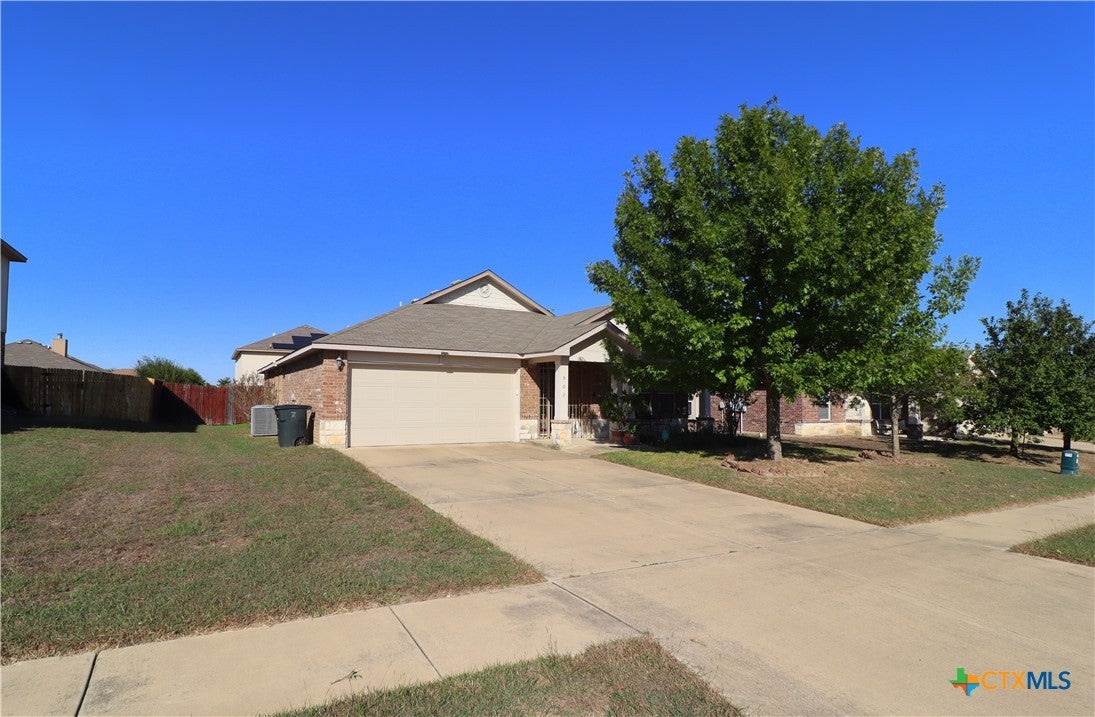 503 W Vega Lane