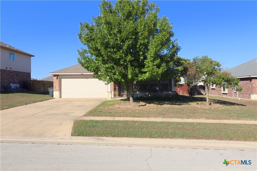 503 W Vega Lane