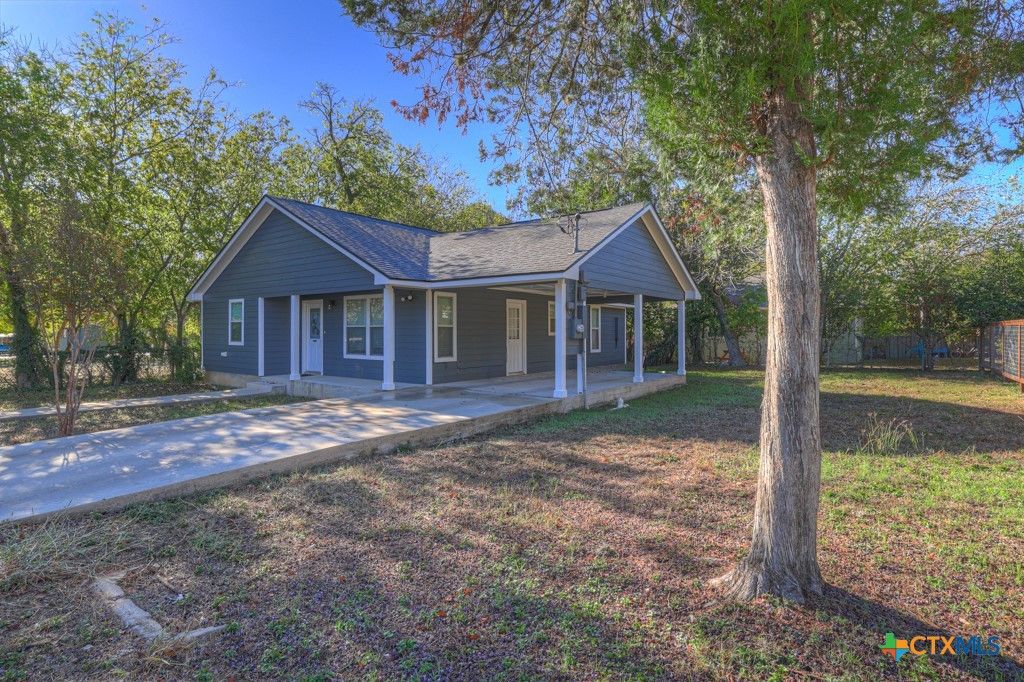 Photo of 801 Johns Street, San Marcos, TX 78666 (MLS # 598949)
