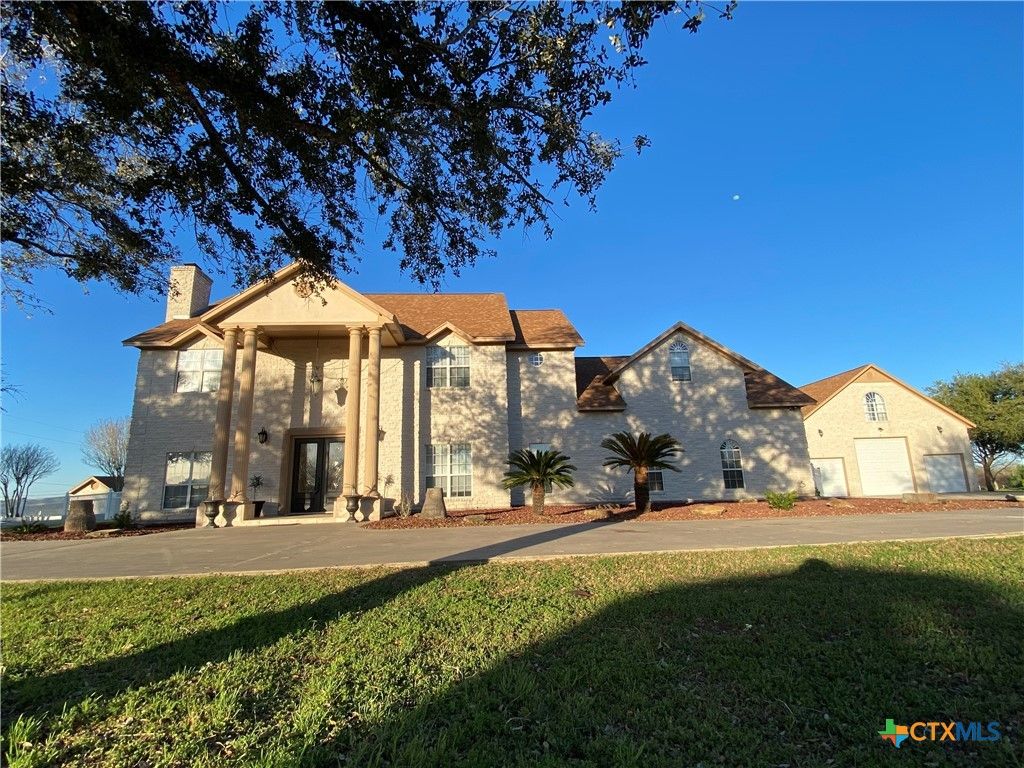 listing image 0