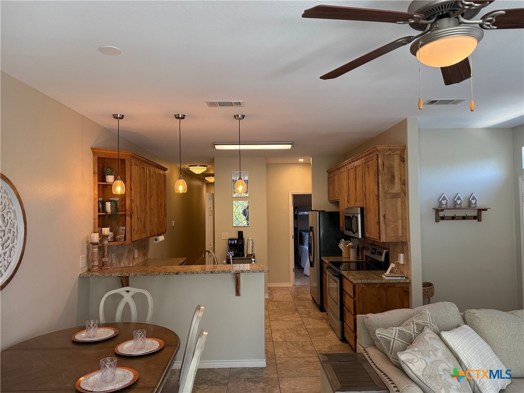 New Braunfels, Texas 78132, United States, 3 Bedrooms Bedrooms, ,2 BathroomsBathrooms,Residential,Active,242266