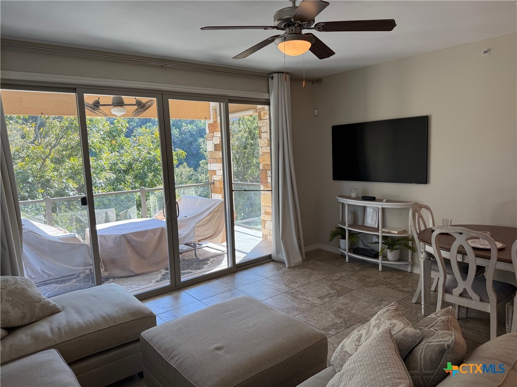 New Braunfels, Texas 78132, United States, 3 Bedrooms Bedrooms, ,2 BathroomsBathrooms,Residential,Active,242266