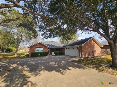 Photo of 1106 Berkman Drive, Victoria, TX 77904 (MLS # 601192)