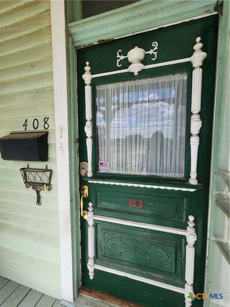 408 E Prairie Street