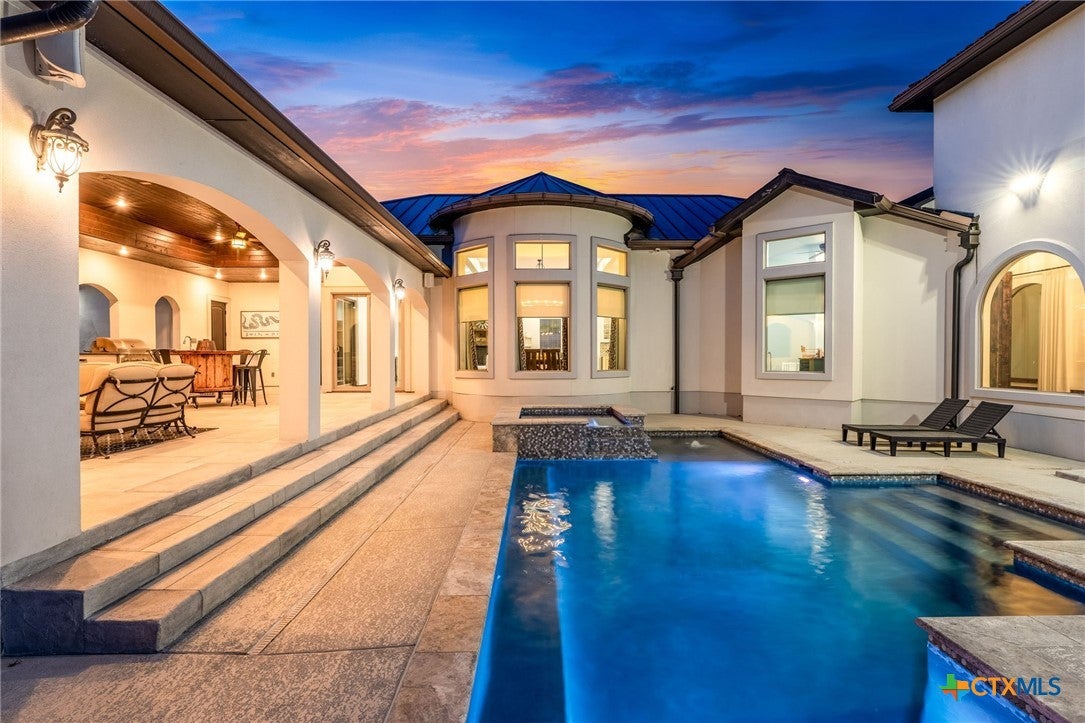 5723 Copper Forest