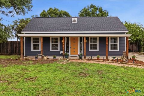 Photo of 594 Kellys Way, New Braunfels, TX 78130 (MLS # 613786)