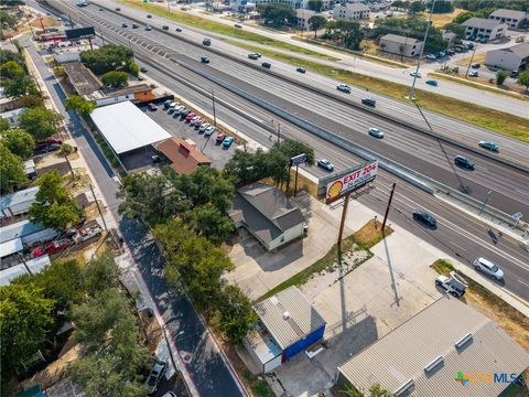 Photo of 1712 N Interstate 35, San Marcos, TX 78666 (MLS # 591630)