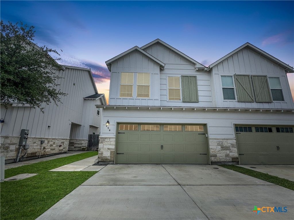 Photo of 256 Sapphire, New Braunfels, TX 78130 (MLS # 610485)