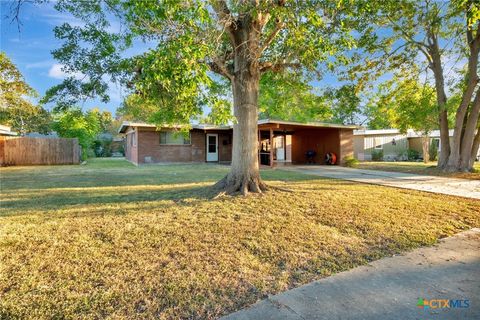 Photo of 711 Hybiscus Lane, Victoria, TX 77904 (MLS # 595729) Photo of 711 Hybiscus Lane, Victoria, TX 77904 (MLS # 595729)