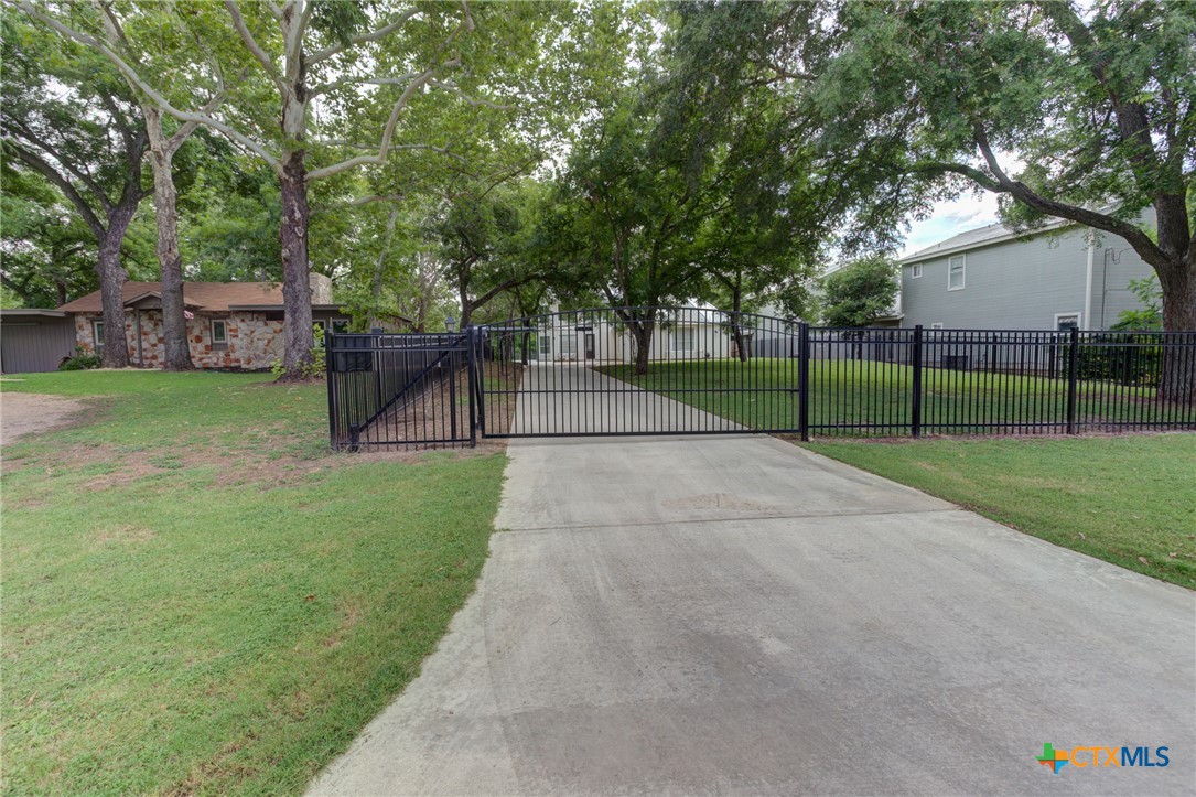 New Braunfels, Texas 78130, United States, 4 Bedrooms Bedrooms, ,5 BathroomsBathrooms,Residential,Active,152304