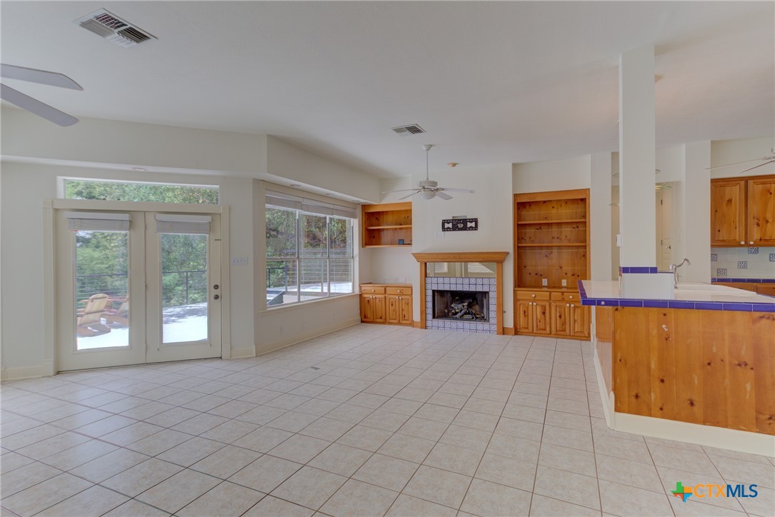 New Braunfels, Texas 78130, United States, 4 Bedrooms Bedrooms, ,5 BathroomsBathrooms,Residential,Active,152304