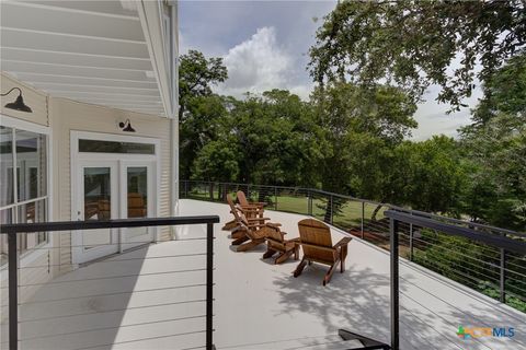 832 Albert Street New Braunfels TX 78130