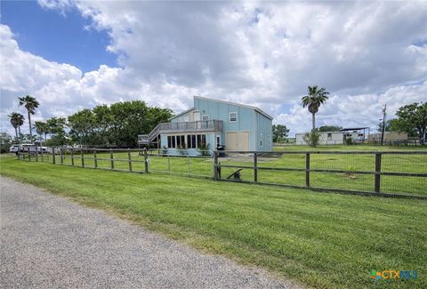 Photo of 488 Alamo Beach Avenue, Port Lavaca, TX 77979 (MLS # 610929)