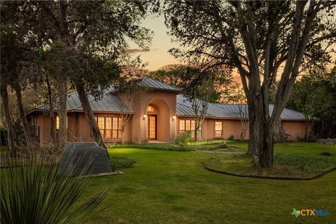 Photo of 1901 Riada Drive, New Braunfels, TX 78132 (MLS # 608599)