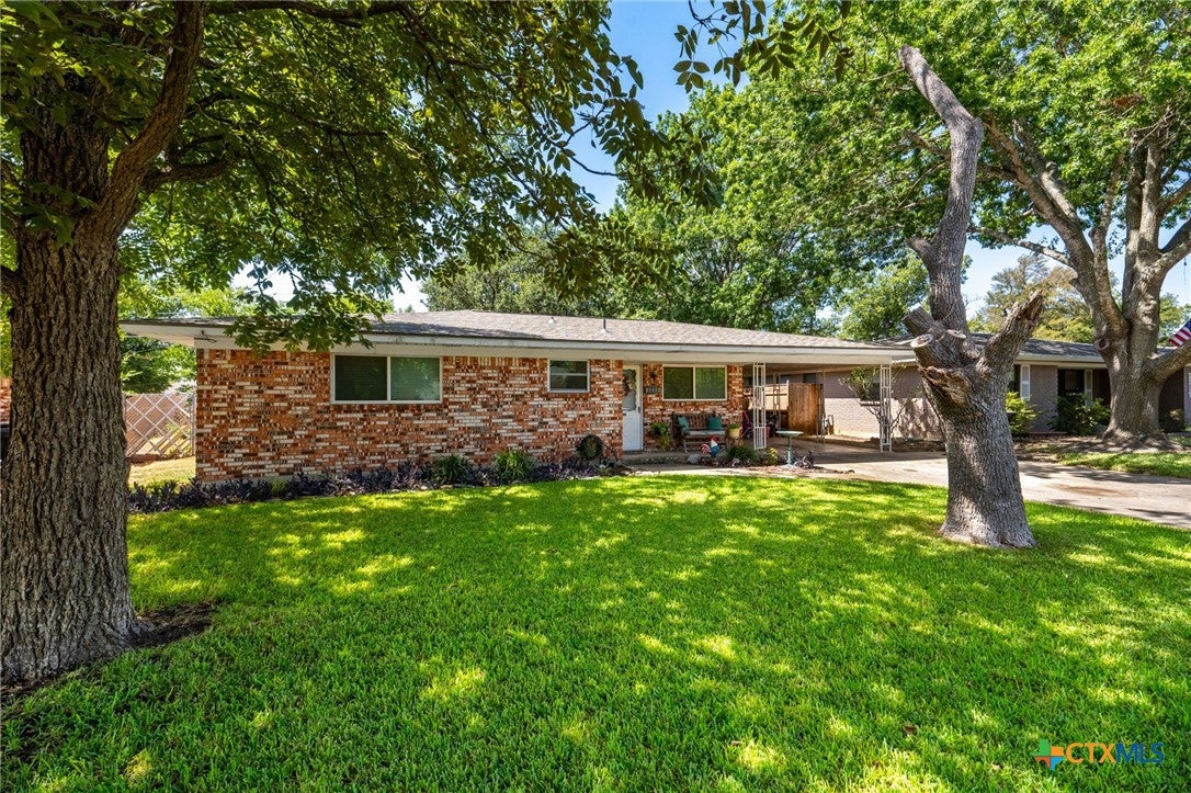 3213 Lawnwood Drive