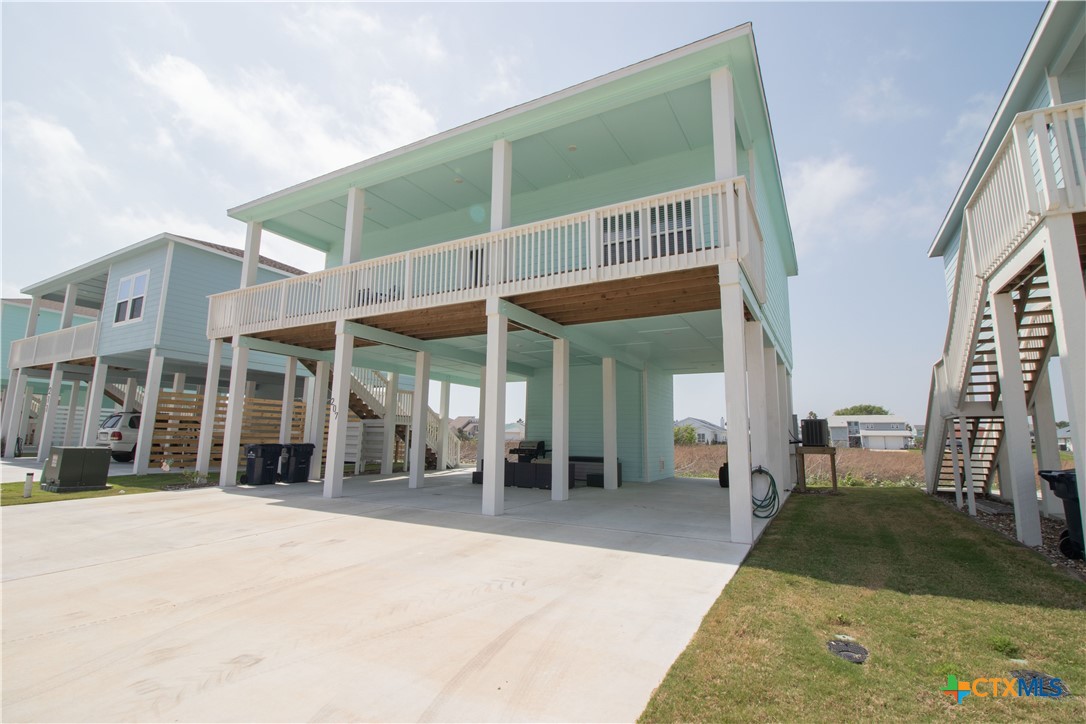 207 Paradise Drive