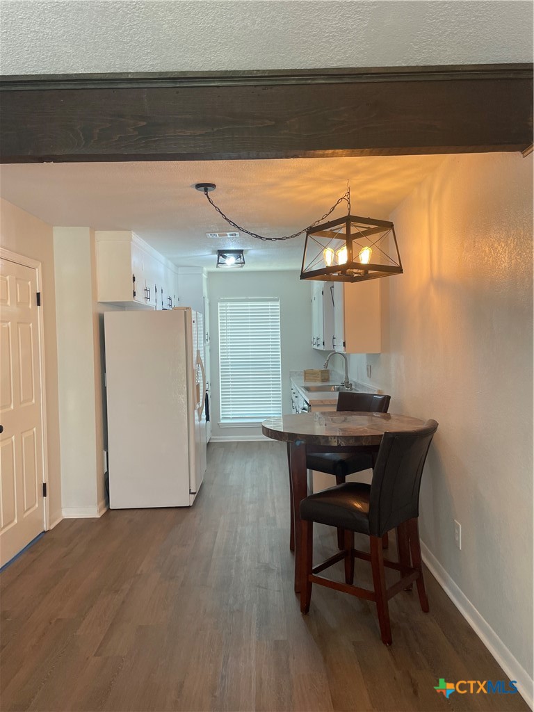 5003 Cunningham Road