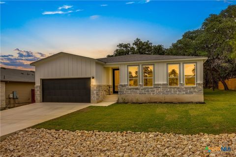 A home in Lago Vista