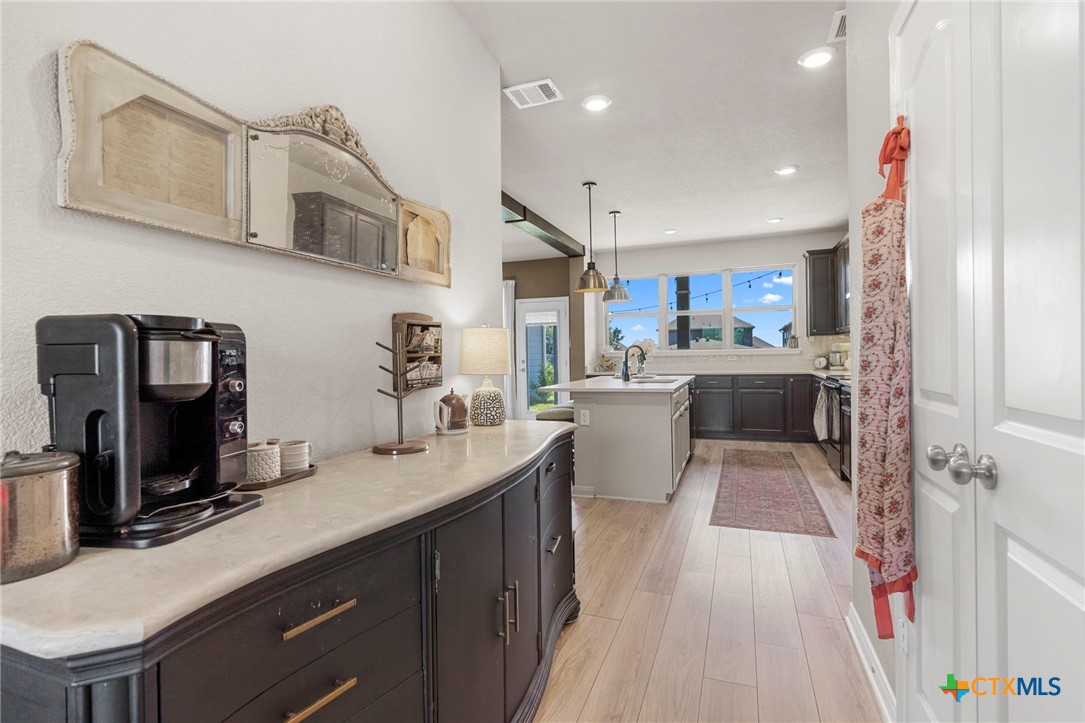 5030 Dickinson Loop