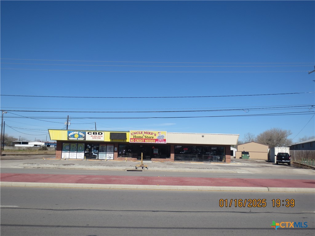 3208 Houston Highway