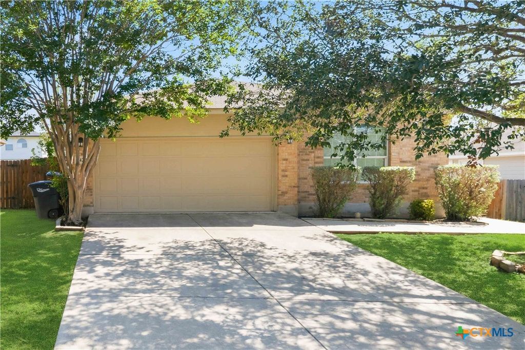 Photo of 2423 Dimmitt Drive, New Braunfels, TX 78130 (MLS # 614139)