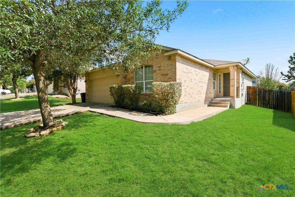 Photo of 2423 Dimmitt Drive, New Braunfels, TX 78130 (MLS # 614139)
