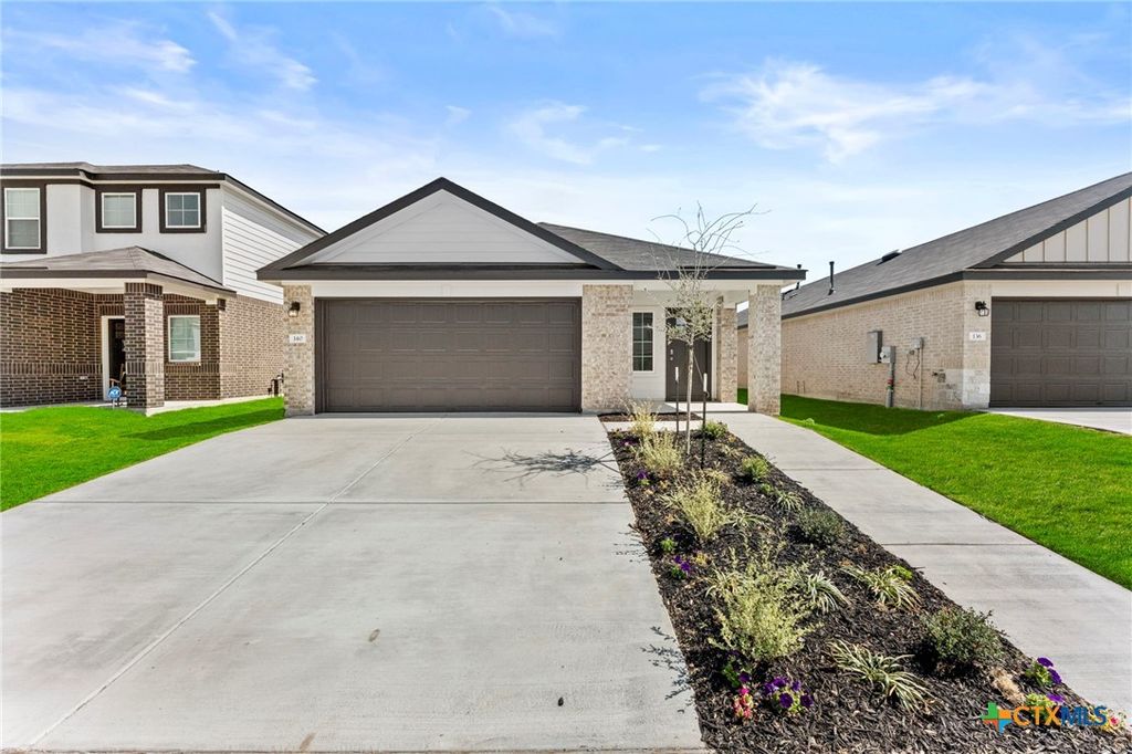 Photo of 140 Raymondville Path, San Marcos, TX 78666 (MLS # 613353)