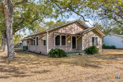 Photo of 704 E Krezdorn Street, Seguin, TX 78155 (MLS # 595709) Photo of 704 E Krezdorn Street, Seguin, TX 78155 (MLS # 595709)