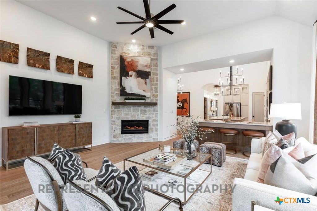 Photo of 223 Possumhaw Lane, San Marcos, TX 78666 (MLS # 590780)