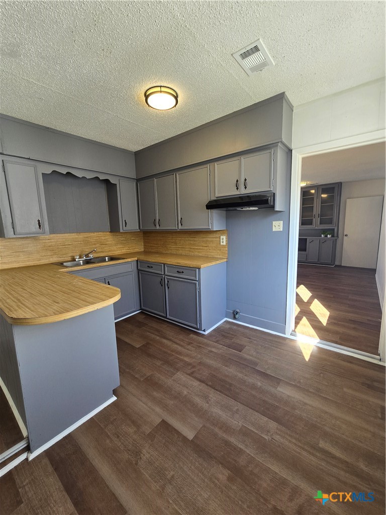 2503 N Jecker Street