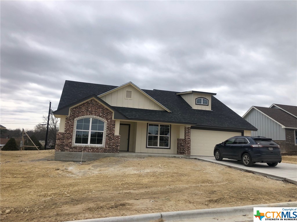Photo 1 of 3 — 1136 Limestone Dr, Lampasas, TX 76550
