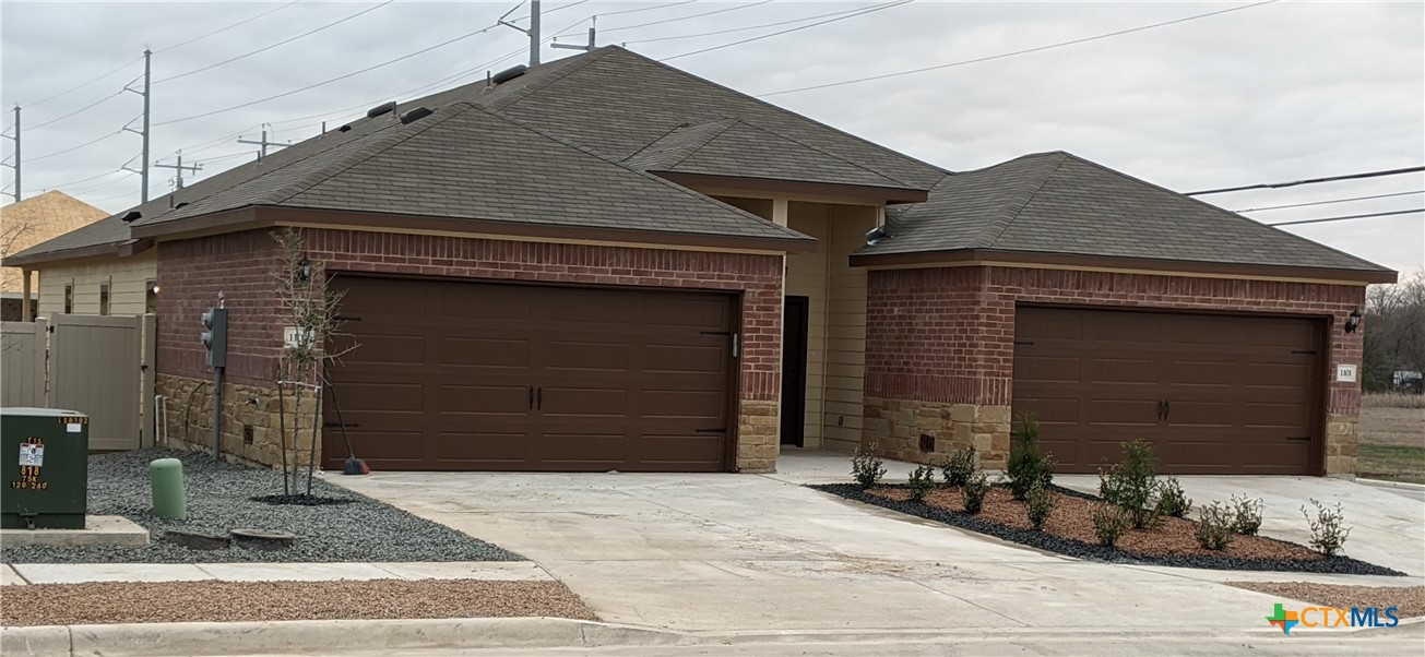 Photo 1 of 21 — 1101&1103 Stanley Way, Seguin, TX 78155