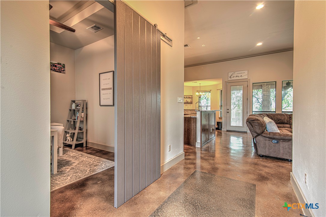 8032 Chimney Hill Drive