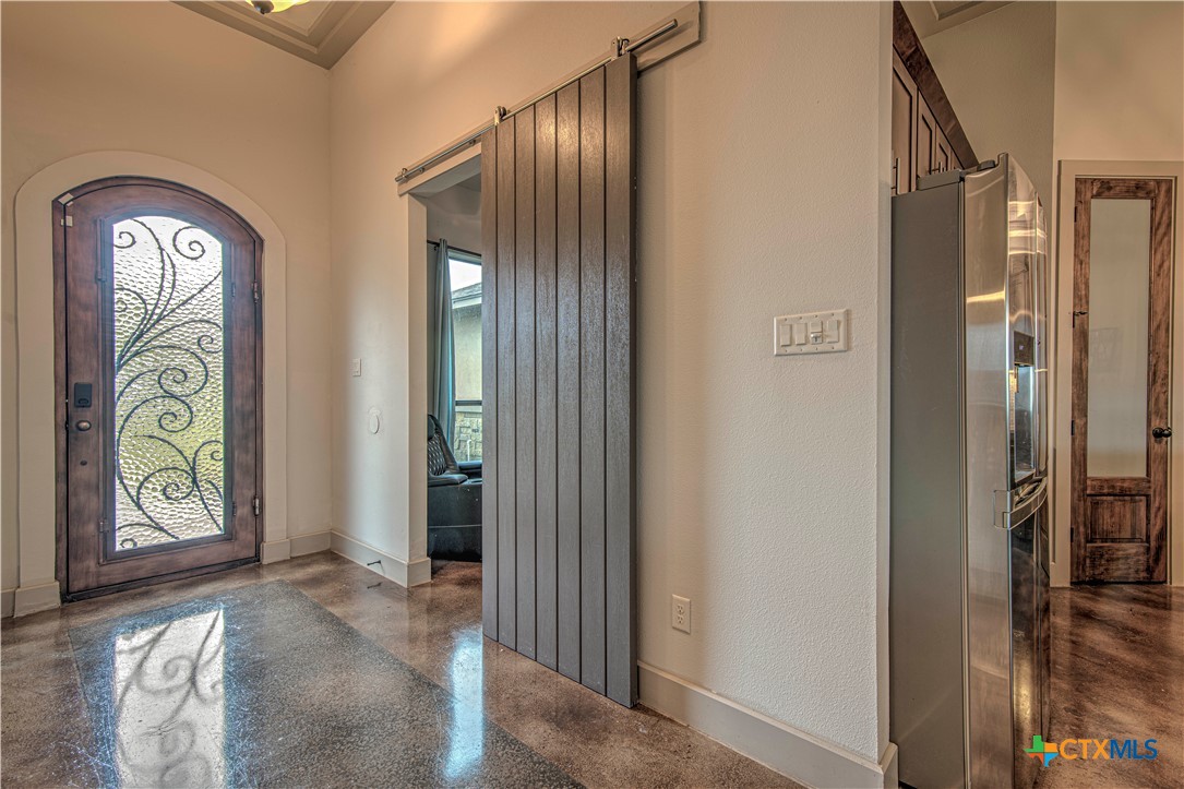 8032 Chimney Hill Drive