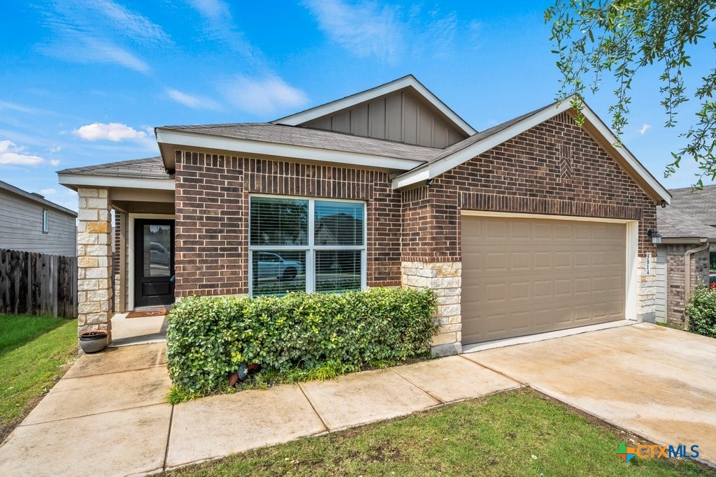 Photo 1 of 20 — 5814 Vestige Bend, Bulverde, TX 78163