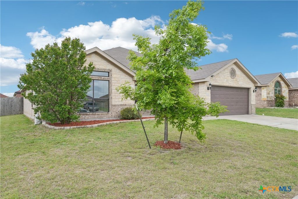 Photo of 3408 Sands Lane, Killeen, TX 76549 (MLS # 610670)