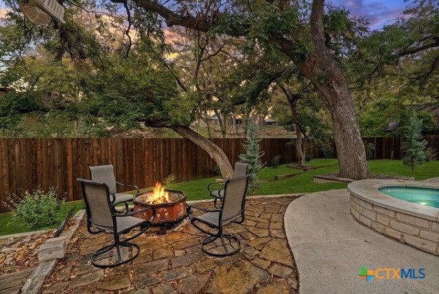 2820 Pecan Valley Drive