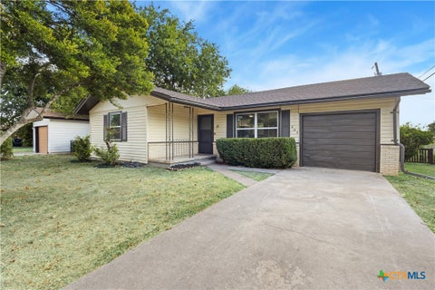 Photo of 805 Hill Street, Copperas Cove, TX 76522 (MLS # 624136)