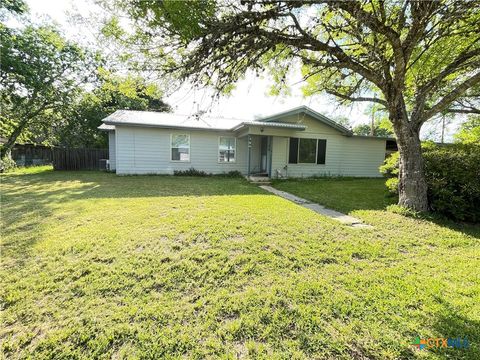 348 N Burke Street Goliad TX 77963