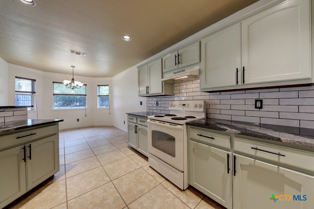 New Braunfels, Texas 78130, United States, 3 Bedrooms Bedrooms, ,2 BathroomsBathrooms,Residential,Pending,45992